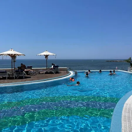 Sunlit 594 * Durres